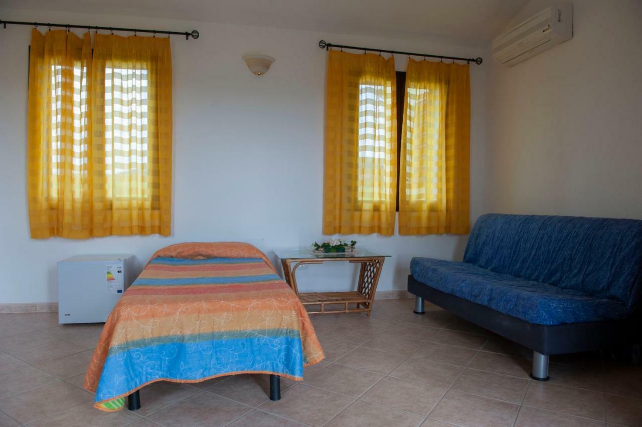 Agriturismo B&B Casteldoria 圣玛丽亚 外观 照片